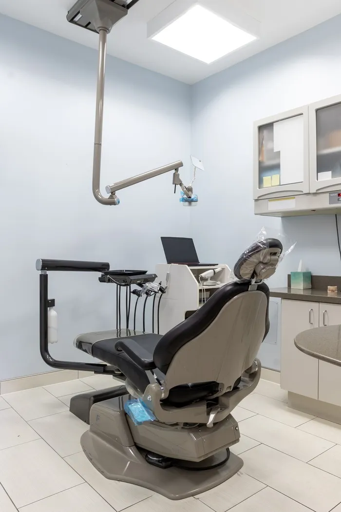 Treatment room at Big City Dental in Lakeview, Chicago