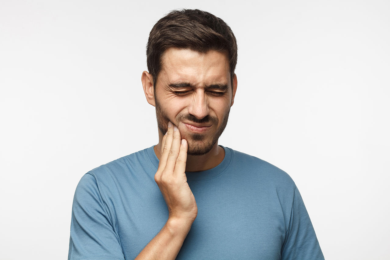 Emergency Dentistry in Chicago: What to Do When Dental Pain Cannot Wait